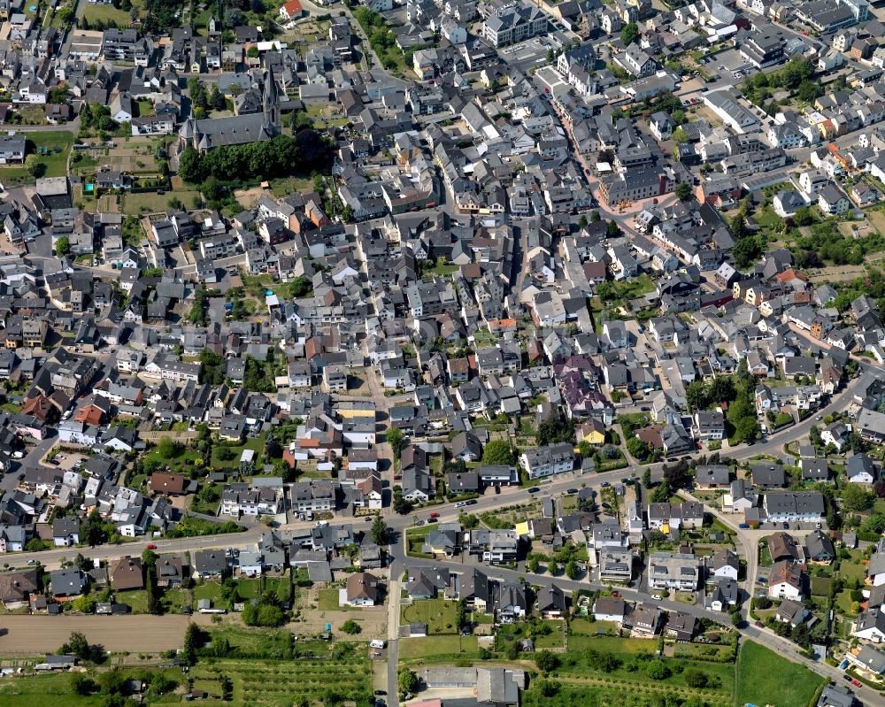 Aerial photograph Mülheim-Kärlich - Settlement in Muelheim-Kaerlich in the state Rhineland-Palatinate