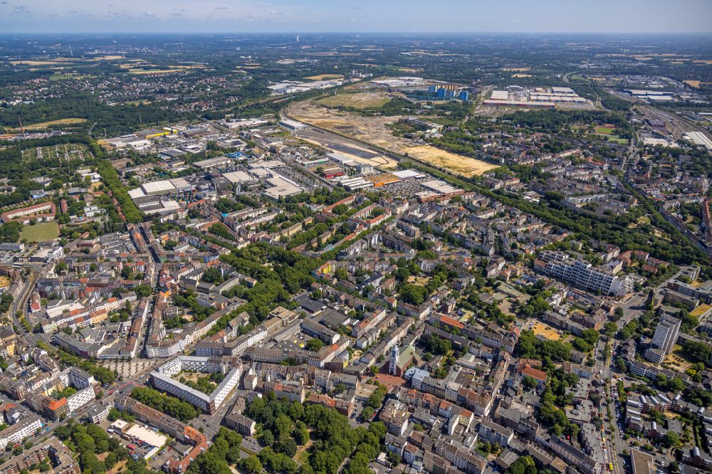 Dortmund from above - Residential area along the park Nordmarkt in the district Nordmarkt-Ost in Dortmund in the state North Rhine-Westphalia, Germany