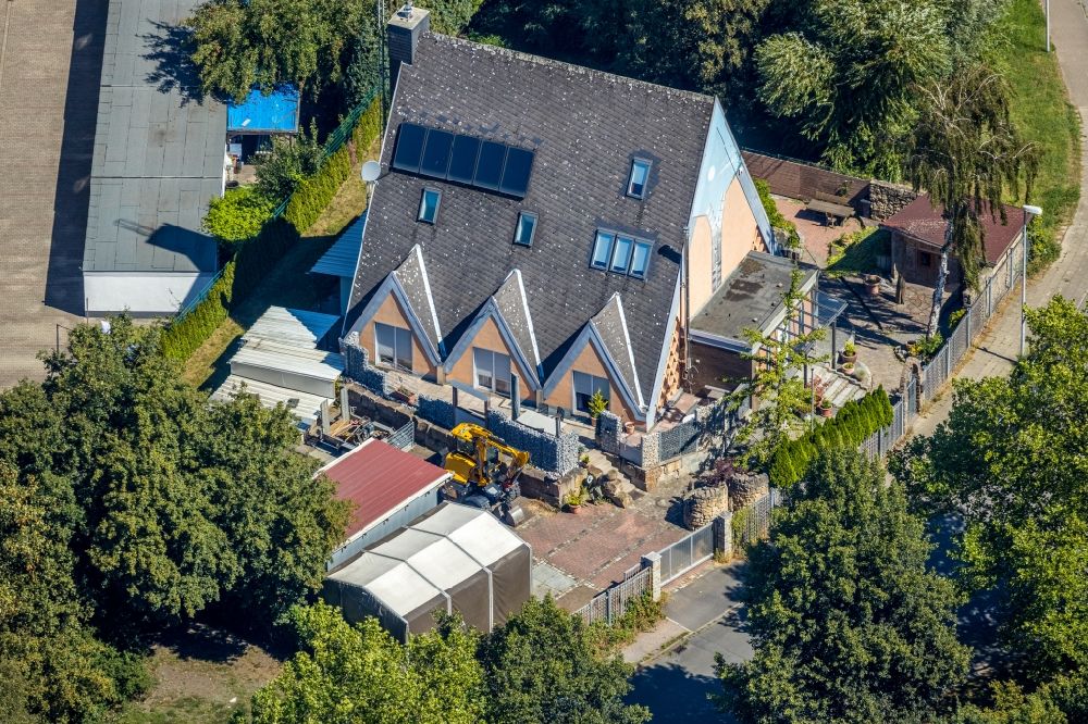 Aerial photograph Herne - Residential house of a single-family house - gabled house on Gneisenaustrasse corner Langforthstrasse in Herne in the state North Rhine-Westphalia, Germany