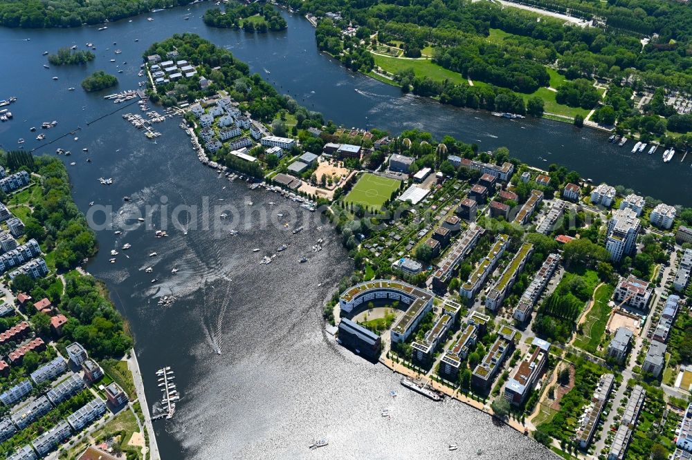 Aerial photograph Berlin - Construction site for the multi-family residential building Fischzug - Krachtstrasse - Uferweg on island Stralau in the district Friedrichshain in Berlin, Germany