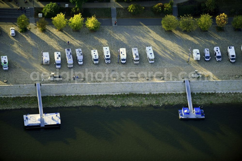 Magdeburg from above - Caravans and RVs on the RV site Magdeburg Petrifoerderer on elbe river shore in the district Zentrum in Magdeburg in the state Saxony-Anhalt, Germany