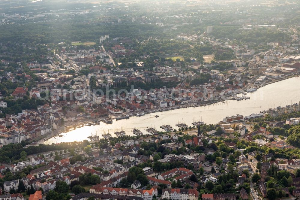 Aerial image Flensburg - Pleasure boat marina with docks and moorings on the shore area of Hafenspitze in Flensburg in the state Schleswig-Holstein, Germany