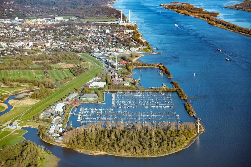 Wedel from above - Pleasure boat marina with docks and moorings on the shore area in Hamburg in the state Schleswig-Holstein, Germany