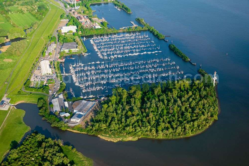 Aerial image Wedel - Pleasure boat marina with docks and moorings on the shore area in Hamburg in the state Schleswig-Holstein, Germany