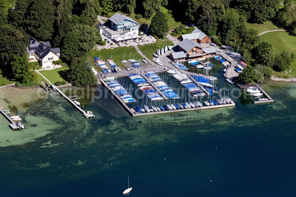 Aerial photograph Starnberg - Pleasure boat marina with docks and moorings on the shore area of Starnberger See in Starnberg in the state Bavaria, Germany