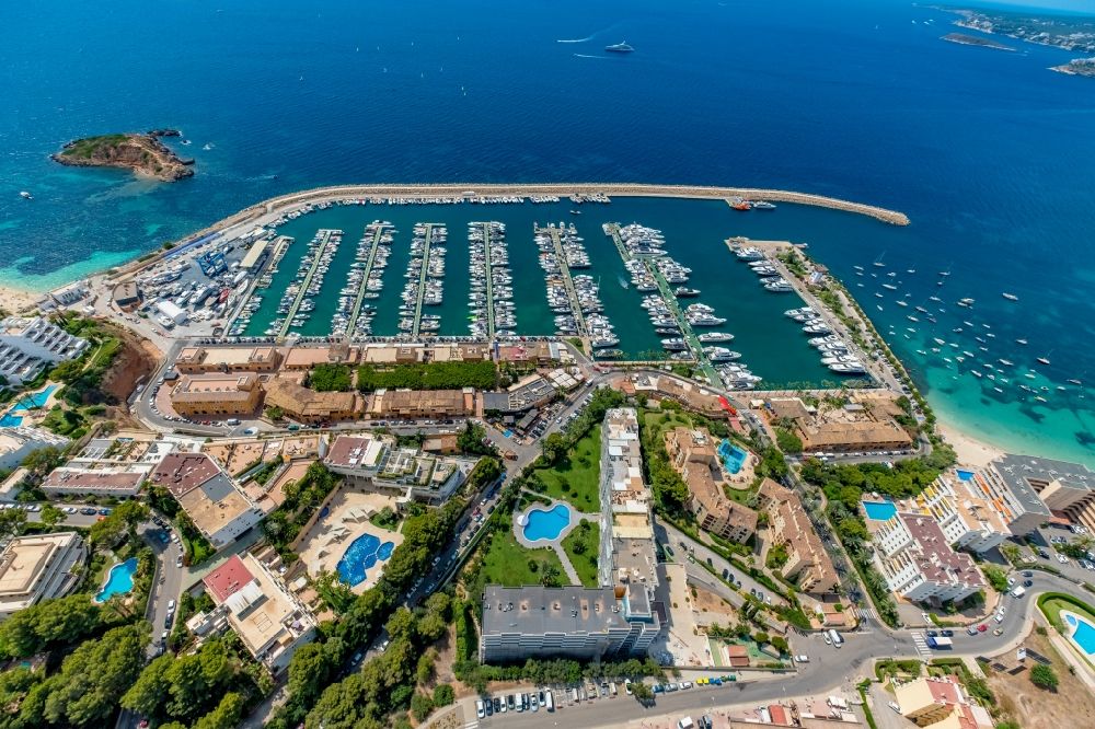Aerial photograph Portals Nous - Pleasure boat marina with docks and moorings on the shore area Puerto Portals in Portals Nous in Balearic island of Mallorca, Spain