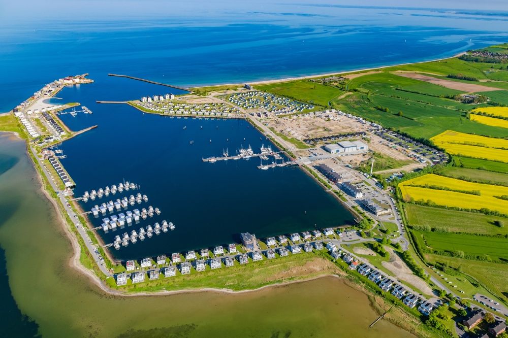 Aerial photograph Kappeln - Pleasure boat marina with docks and moorings on the shore area Ostsee in Kappeln in the state Schleswig-Holstein, Germany