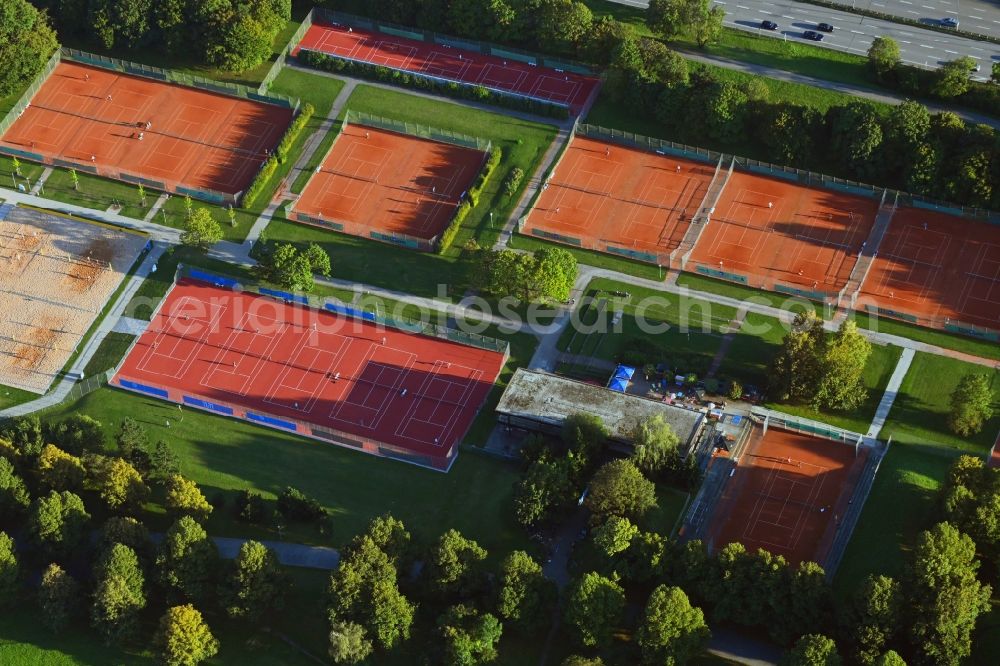 Aerial photograph München - Tennis court sports field Zentraler Hochschulsport - Beach- and Tennisanlage in the district Milbertshofen-Am Hart in Munich in the state Bavaria, Germany
