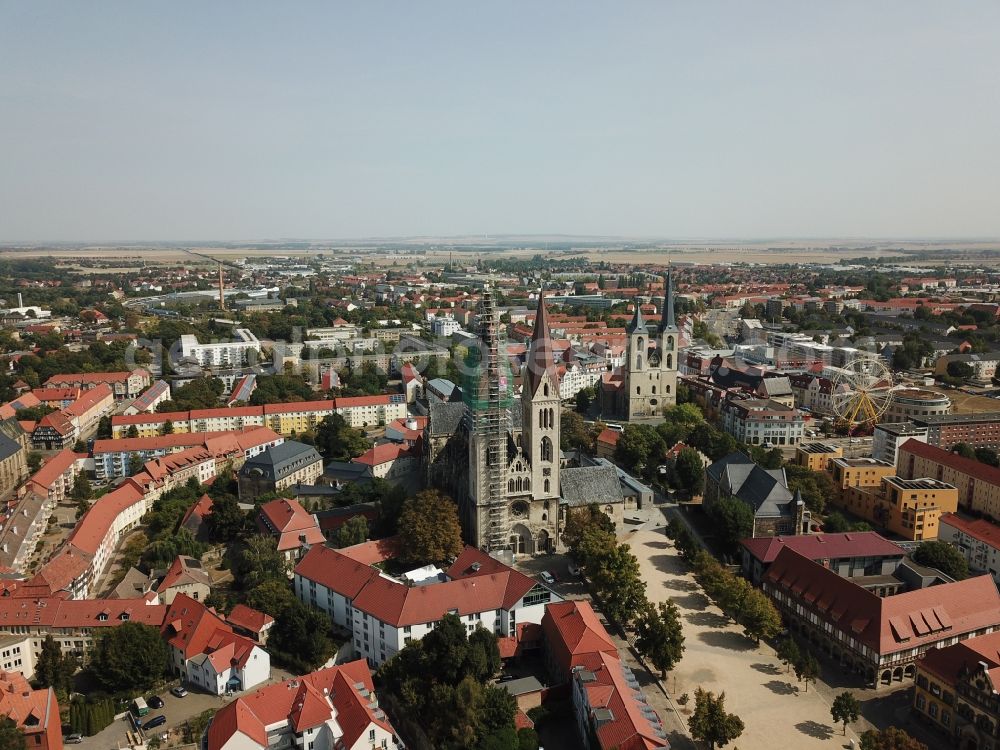 Halberstadt from the bird's eye view: Halberstadt Cathedral in the old city of Halberstadt in the state Saxony-Anhalt