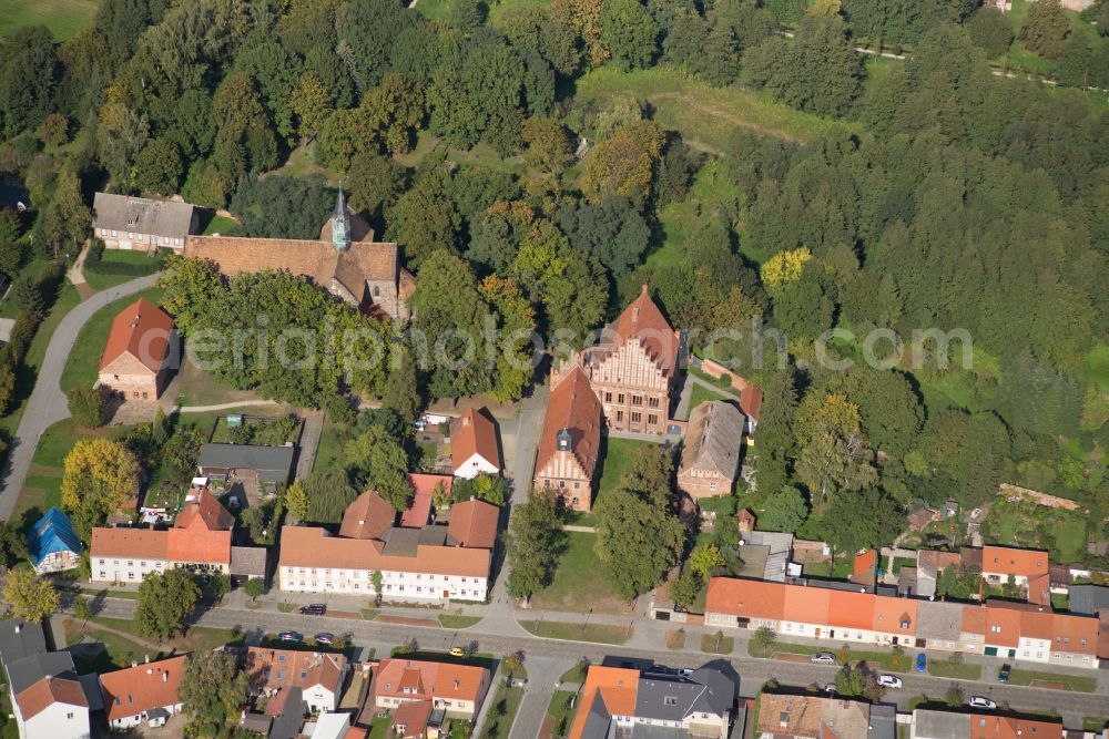 Aerial photograph Kloster Zinna - Premises with the buildings of the Cistercian monastery of Kloster Zinna in Brandenburg