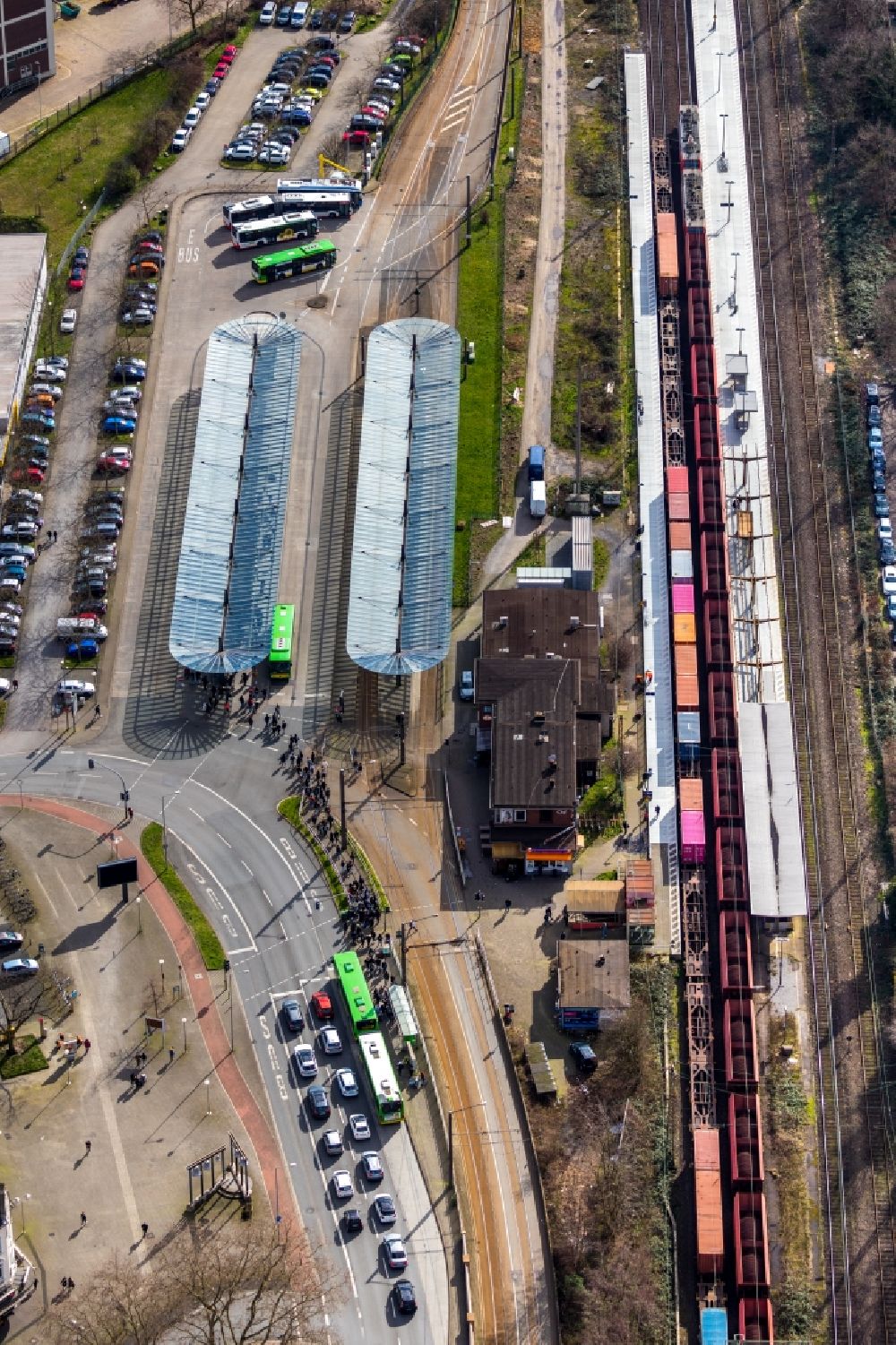 Aerial photograph Oberhausen - Central Bus Station for Public Transportation on Friedrichstrasse in the district Sterkrade-Nord in Oberhausen in the state North Rhine-Westphalia, Germany