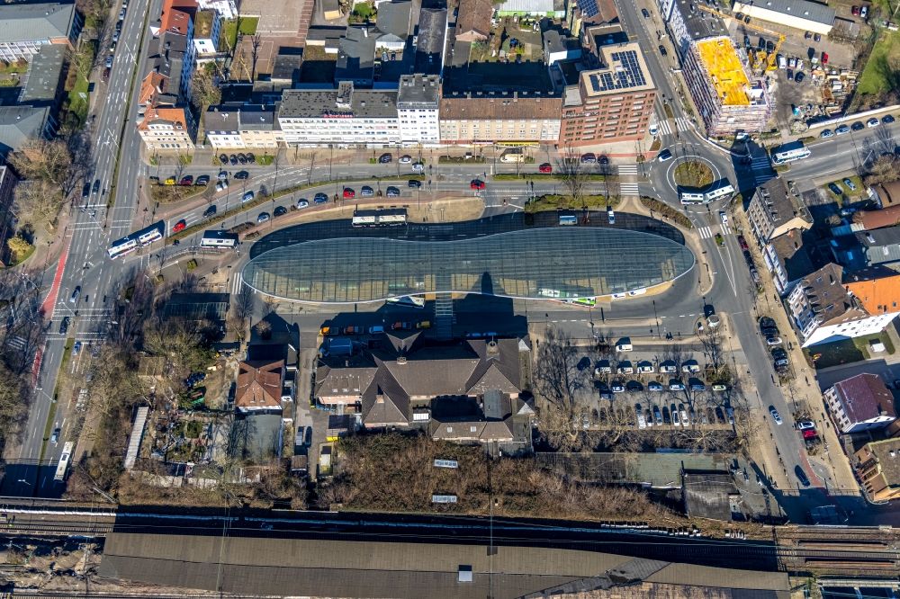 Aerial image Herne - Central Bus Station for Public Transportation on Konrad-Adenauer-Platz in Herne at Ruhrgebiet in the state North Rhine-Westphalia, Germany