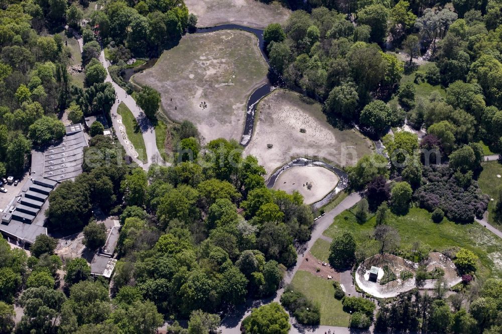 Aerial image Berlin - Compartments of the Tierpark Berlin zoo in the Friedrichsfelde part of the district of Lichtenberg in Berlin. Small creeks are running amidst the enclosures