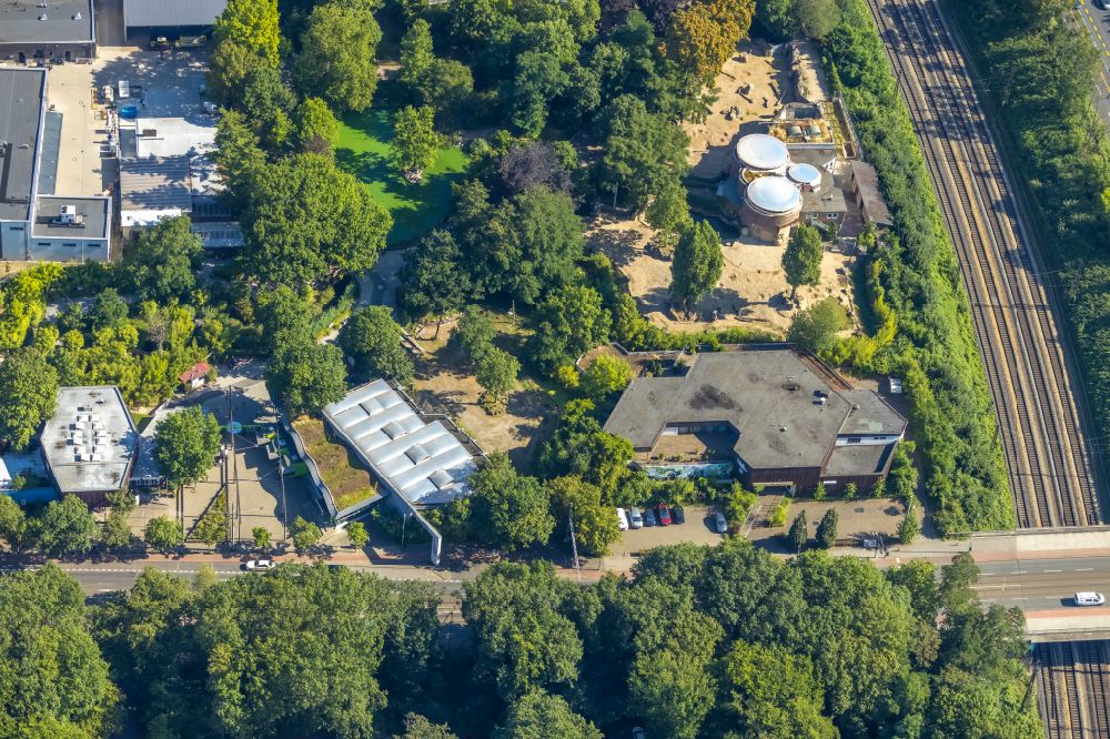 Duisburg from the bird's eye view: Zoo grounds - elephant house - in the district Duissern in Duisburg at Ruhrgebiet in the state North Rhine-Westphalia, Germany