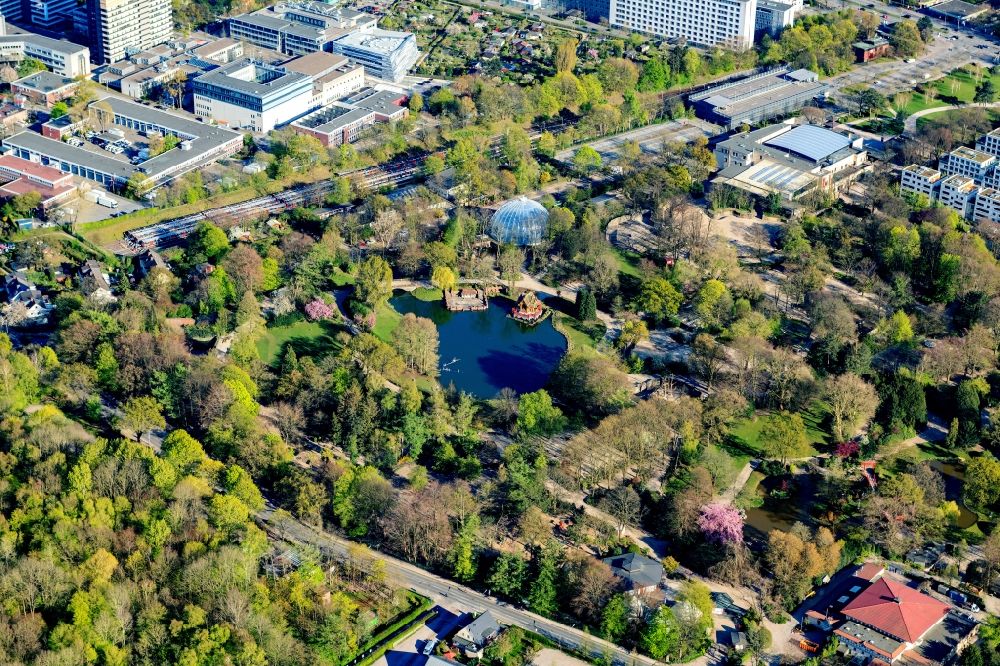 Hamburg from the bird's eye view: Zoo grounds Hagenbeck on Lokstedter Grenzstrasse in the district Stellingen in Hamburg, Germany