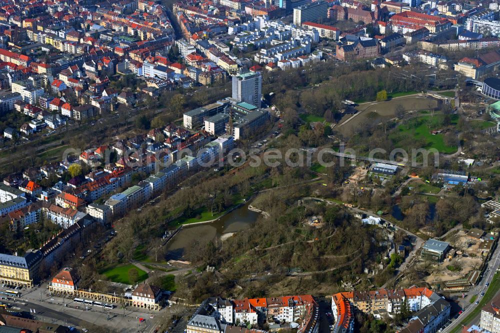 Karlsruhe from above - Zoo grounds at the Zoological City Garden zoo with boat gondolas on the lake in the district Suedweststadt in Karlsruhe in the state Baden-Wuerttemberg, Germany