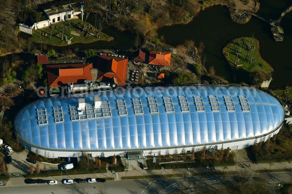 Aerial photograph Gelsenkirchen - Zoo grounds of ZOOM Erlebniswelt on Asienhalle in the district Bismarck in Gelsenkirchen in the state North Rhine-Westphalia, Germany