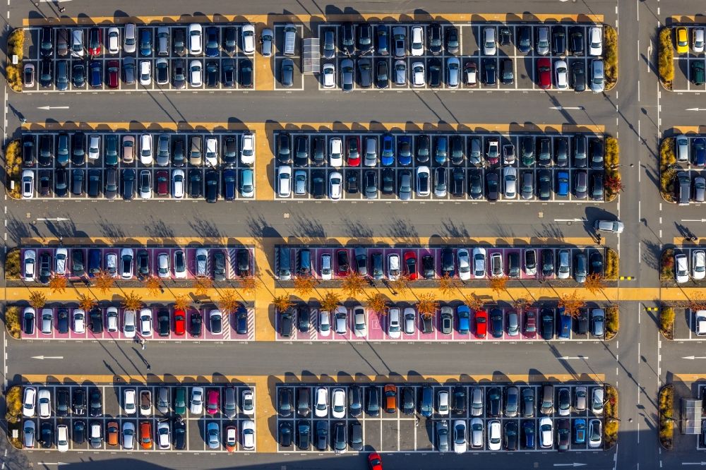 Vertical aerial photograph Bochum - Vertical aerial view from the satellite perspective of the parking space for parked cars at the shopping center Ruhr Park in Bochum at Ruhrgebiet in the state North Rhine-Westphalia, Germany
