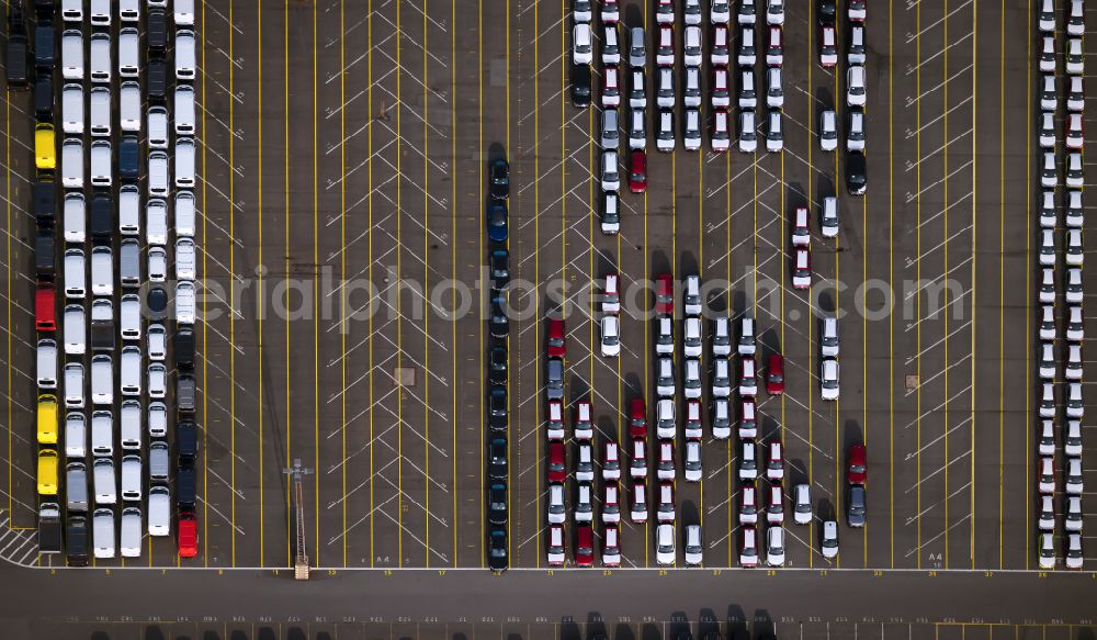 Vertical aerial photograph Bremerhaven - Vertical aerial view from the satellite perspective of the parking and storage space for automobiles on Ueberseehafen in Bremerhaven in the state Bremen, Germany