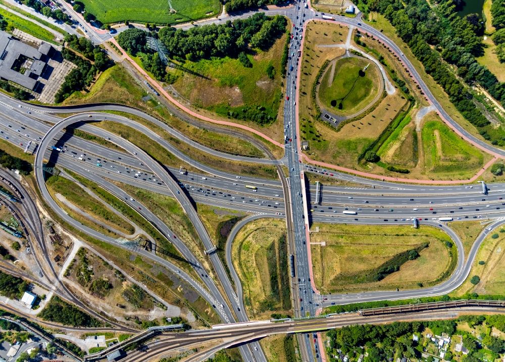 Vertical aerial photograph Bochum - Vertical aerial view from the satellite perspective of the highway triangle the federal motorway A 40 in Bochum in the state North Rhine-Westphalia, Germany