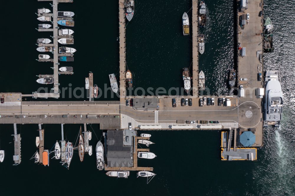 Vertical aerial photograph Provincetown - Vertical aerial view from the satellite perspective of the ferry port facilities on the seashore MacMillan Pier in Provincetown in Massachusetts, United States of America
