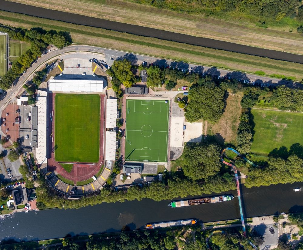 Vertical aerial photograph Oberhausen - Vertical aerial view from the satellite perspective of the football stadium Stadion Niederrhein in Oberhausen in the state of North Rhine-Westphalia, Germany