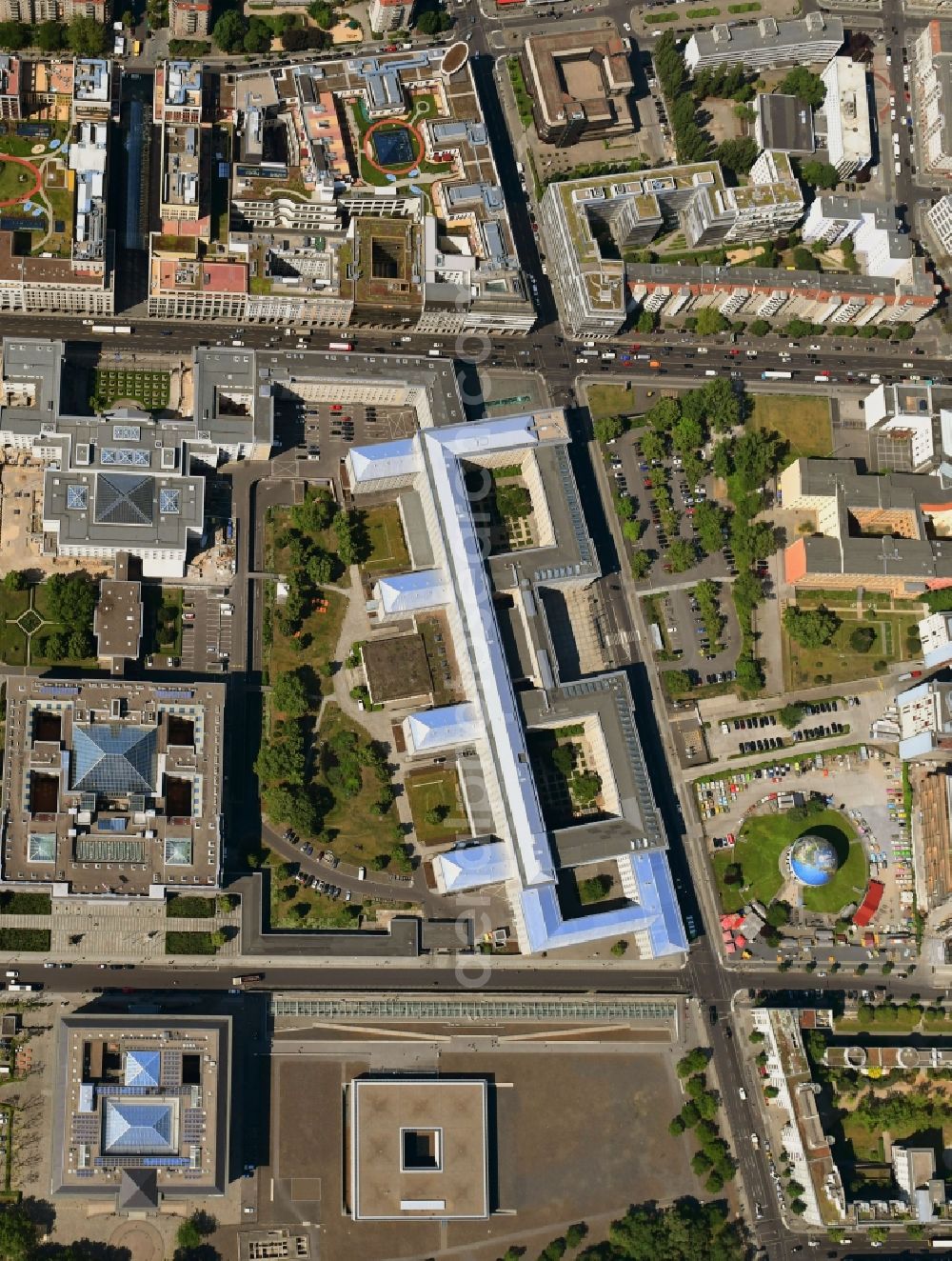 Vertical aerial photograph Berlin - Vertical aerial view from the satellite perspective of the federal Ministry of Finance, former Reich Air Transport Ministry / Ministry of Aviation and after the House of Ministeries of the GDR, in the Detlev-Rohwedder Building
