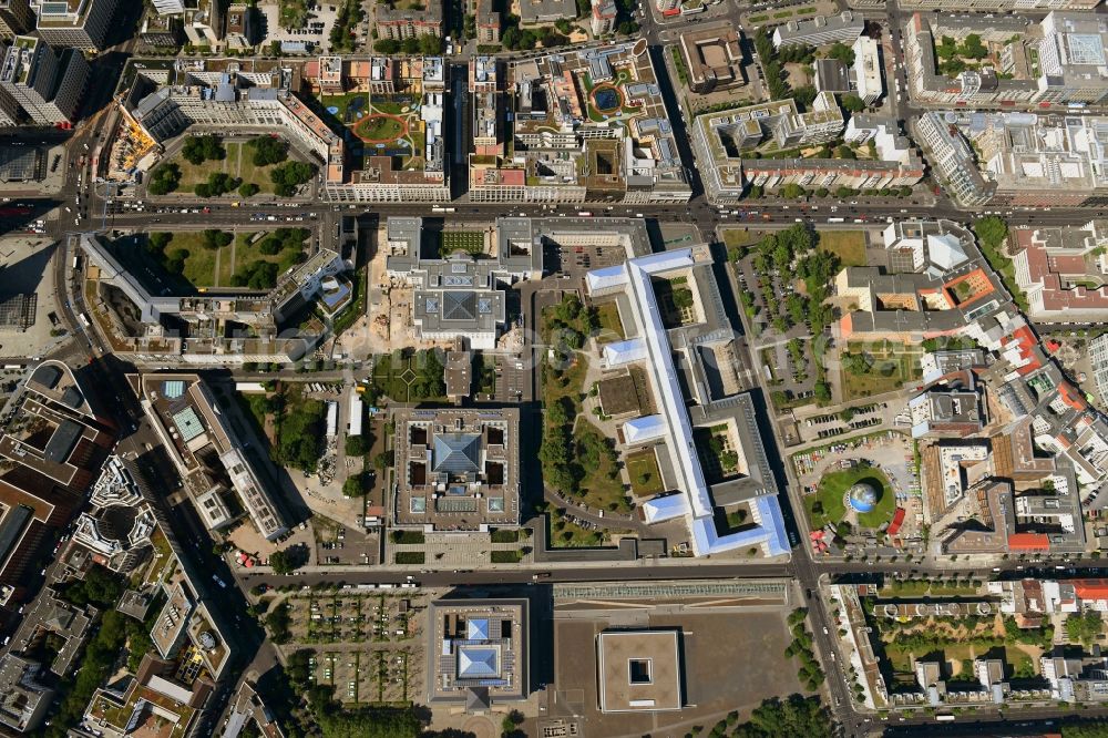 Vertical aerial photograph Berlin - Vertical aerial view from the satellite perspective of the federal Ministry of Finance, former Reich Air Transport Ministry / Ministry of Aviation and after the House of Ministeries of the GDR, in the Detlev-Rohwedder Building