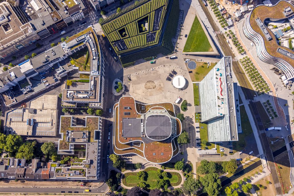 Vertical aerial photograph Düsseldorf - Vertical aerial view from the satellite perspective of the building of the concert hall and theater playhouse in Duesseldorf at Ruhrgebiet in the state North Rhine-Westphalia, Germany