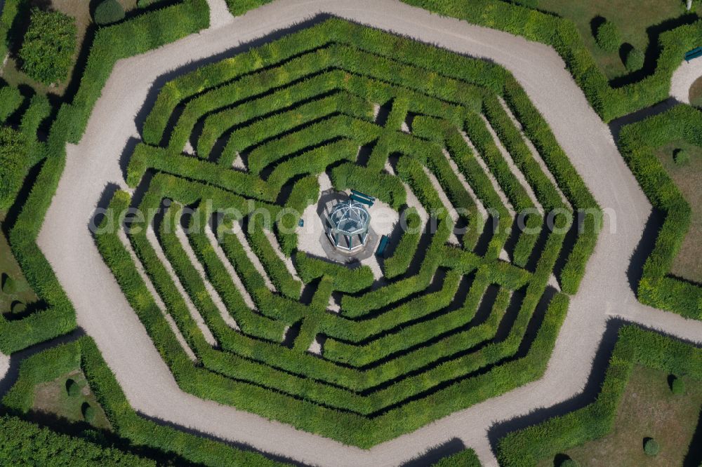 Vertical aerial photograph Hannover - Vertical aerial view from the satellite perspective of the the big garden in the part of town of Herrenhausen in Hannover in the federal state Lower Saxony. The baroque garden in the mansions street was established in the 17th century and exists of many Broderie scrutinise and the centrally situated bell jet