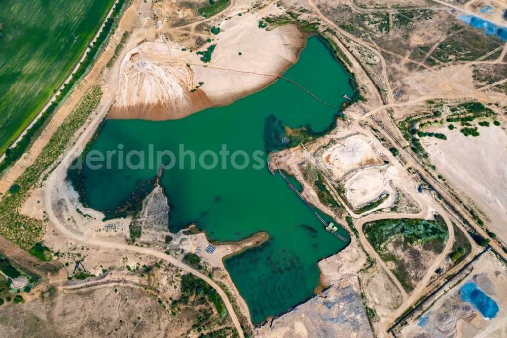 Vertical aerial photograph Ziethen - Vertical aerial view from the satellite perspective of the site and tailings area of the gravel mining Kiesgrube Althuettendorf in Ziethen in the state Brandenburg, Germany