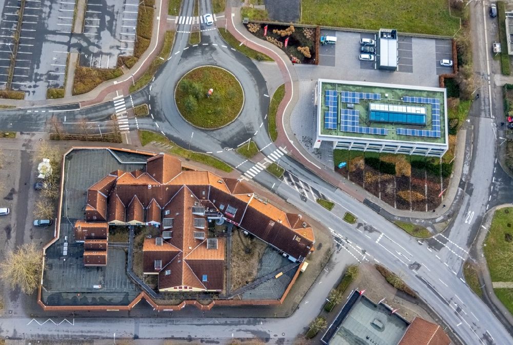 Vertical aerial photograph Hamm - Vertical aerial view from the satellite perspective of the traffic management of the roundabout road Ostwennemarstrasse in the district Norddinker in Hamm at Ruhrgebiet in the state North Rhine-Westphalia, Germany
