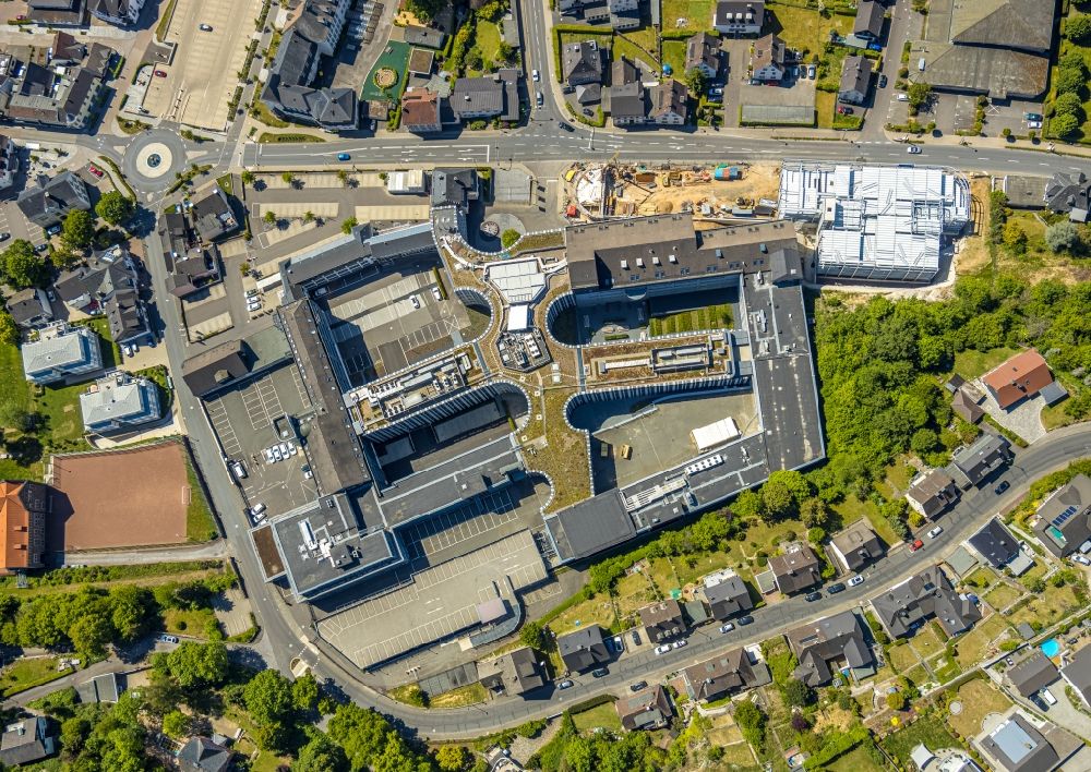 Vertical aerial photograph Attendorn - Vertical aerial view from the satellite perspective of the buildings and production halls on the factory premises of Viega Holding GmbH & Co. KG at Viega Platz in Attendorn in the federal state of North Rhine-Westphalia, Germany