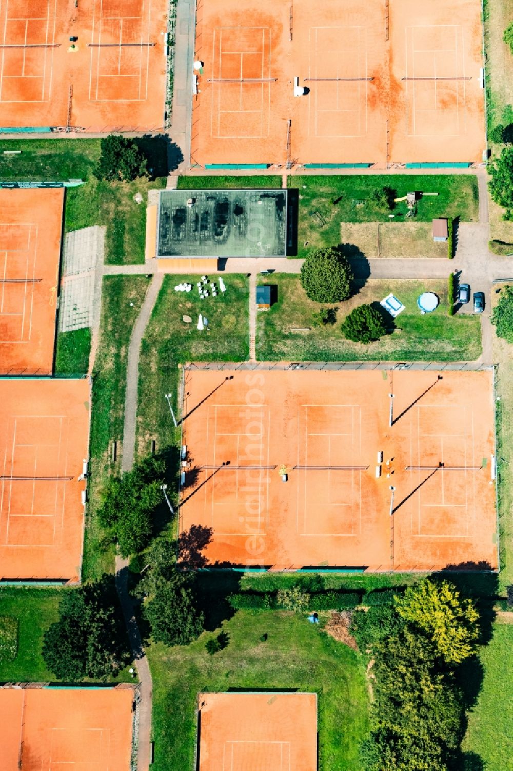 Vertical aerial photograph Ravensburg - Vertical aerial view from the satellite perspective of the tennis court sports field Tennisclub Ravensburg e.V. in Ravensburg in the state Baden-Wurttemberg, Germany