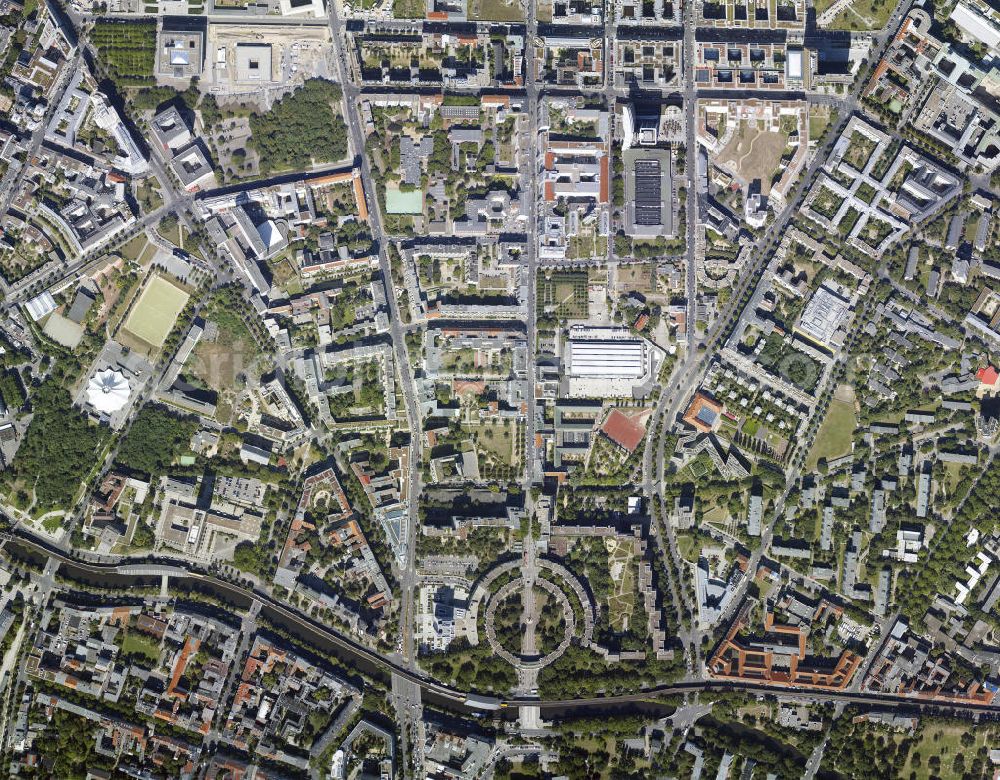 Vertical aerial photograph Berlin - Senkrechtluftbild von Berlin Kreuzberg mit dem Mehringplatz am Halleschen Ufer; dem Tempodrom am Anhalter Bahnhof und Checkpoint Charlie an der Kochstraße.