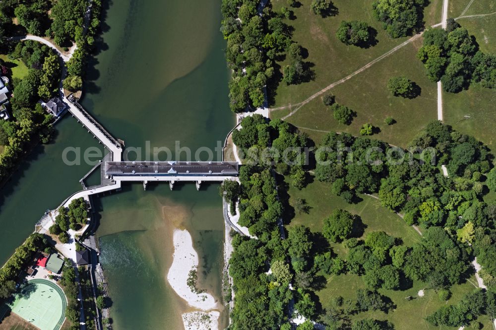 Vertical aerial photograph München - Vertical aerial view from the satellite perspective of the armed forces in Oberfoehring in Munich, Bavaria. The inlet of the Middle Isar Canal connects the northern part of the English Garden with the district east of the River Isar. Below the weir is a power station