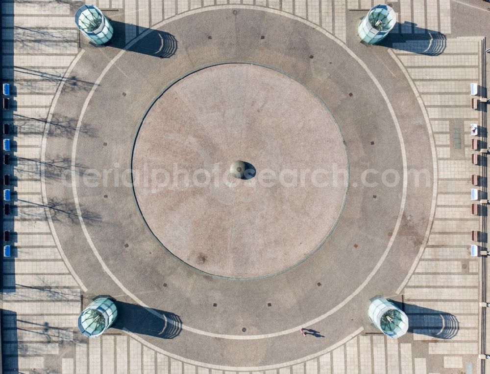 Vertical aerial photograph Leipzig - Vertical aerial view from the satellite perspective of the tourist attraction and sightseeing of Mendebrunnen on Augustusplatz in Leipzig in the state Saxony, Germany