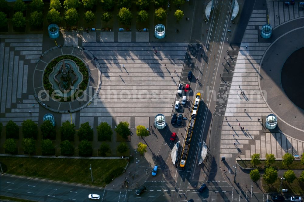 Vertical aerial photograph Leipzig - Vertical aerial view from the satellite perspective of the tourist attraction and sightseeing of Mendebrunnen on Augustusplatz in the district Zentrum in Leipzig in the state Saxony, Germany