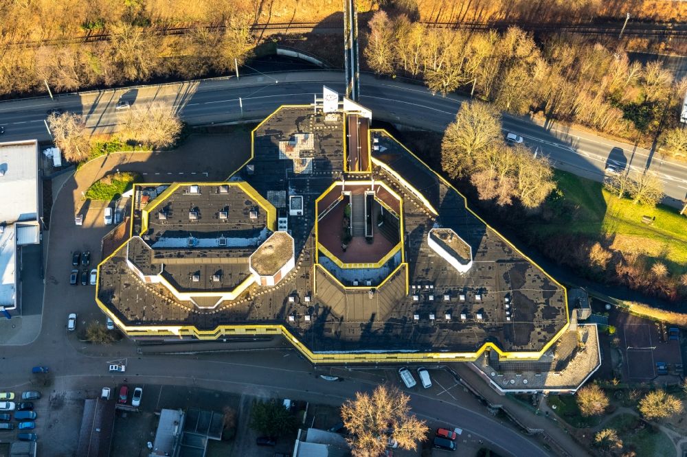 Vertical aerial photograph Ennepetal - Vertical aerial view from the satellite perspective of the building the indoor arena Haus Ennepetal and Leo Theater on Gasstrasse in Ennepetal in the state North Rhine-Westphalia, Germany